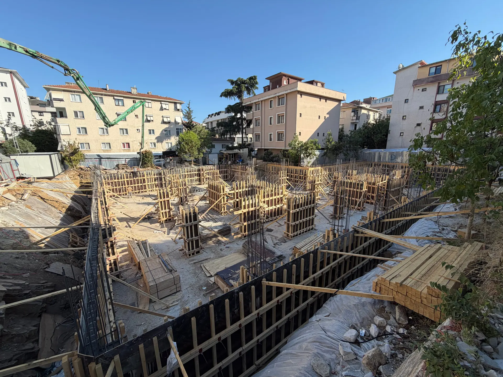 Yağmur Apartmanı — Çınar