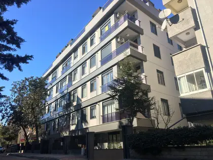 Küçükyalı Sahil Derin Apartmanı — fotoğraf 1
