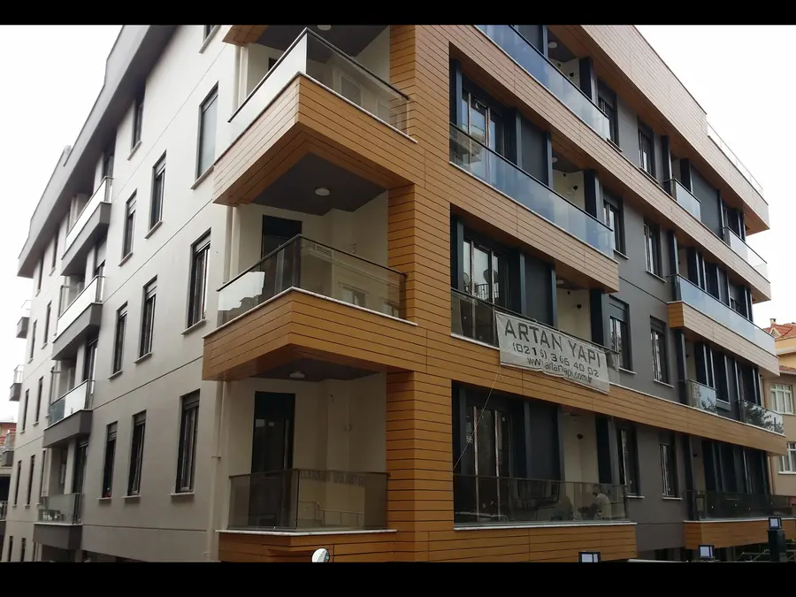 Hayırlı-berk Apartmanı — İdealtepe